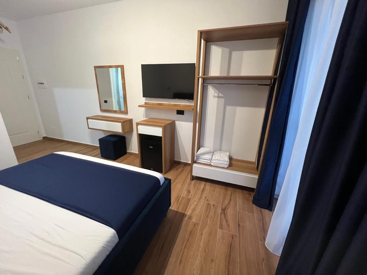 Illyrian Hotel Ксамил Экстерьер фото