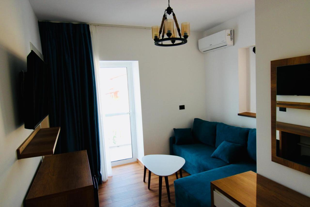 Illyrian Hotel Ксамил Экстерьер фото